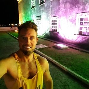 Meet your Posher, Javier